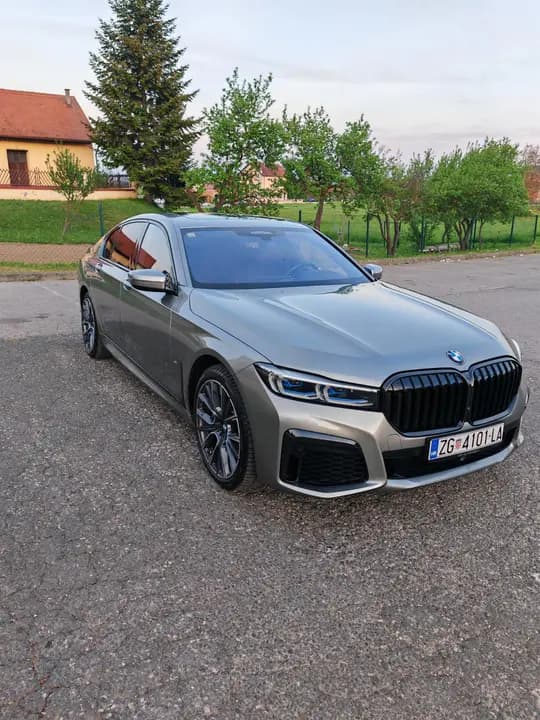 BMW serija 7 745e M-Sport CARBON CORE **FULL **