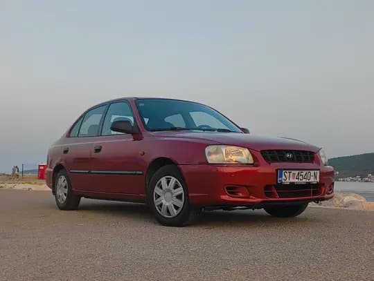 Hyundai Accent reg. 02/2027