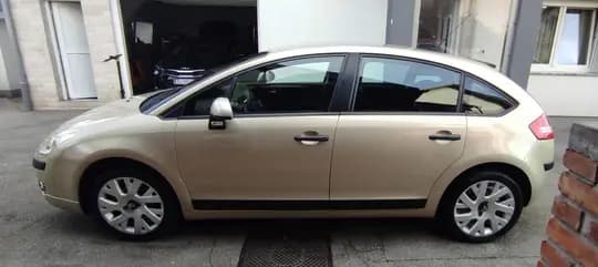Citroën C4 1,6 i 16V Runner