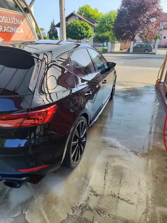 Seat Leon Cupra 300  
