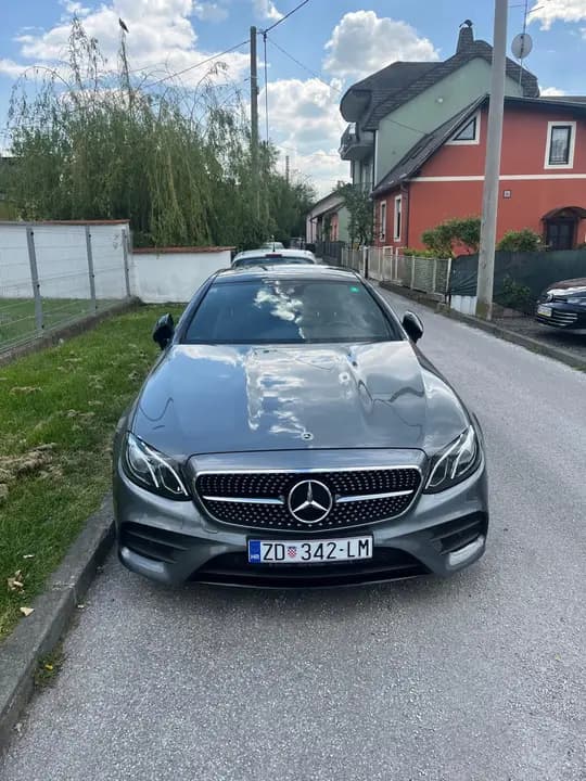 Mercedes E220 Coupe Burmaster