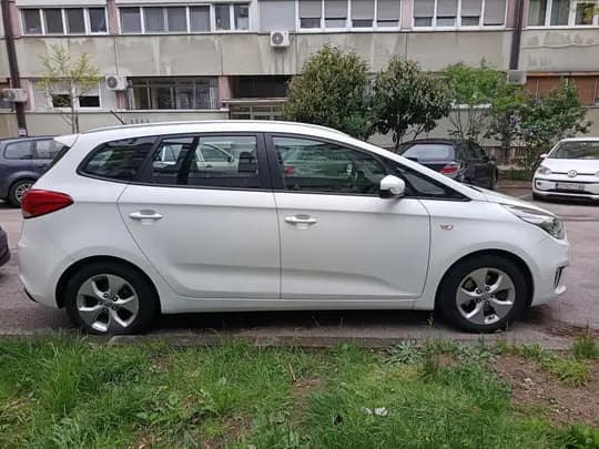 Kia Carens CRDi 16 V