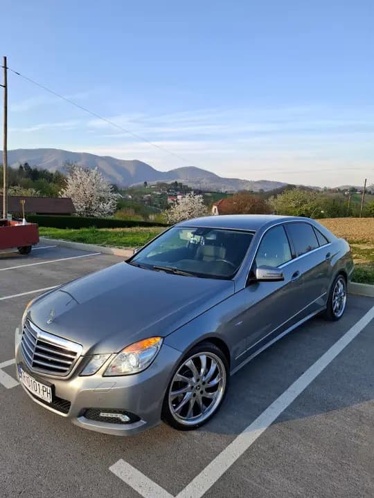 MERCEDES E250CDI AVANDGARDE TOP