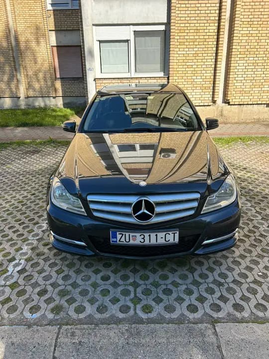 MERCEDES BENZ W204 180D 2011 FACELIFT