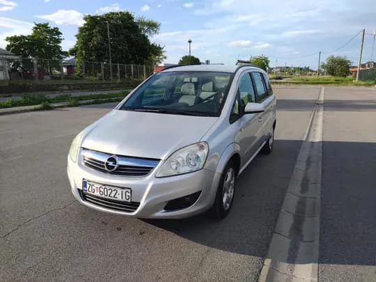 Opel Zafira B ,1.6 benz , REG. GODINU DANA