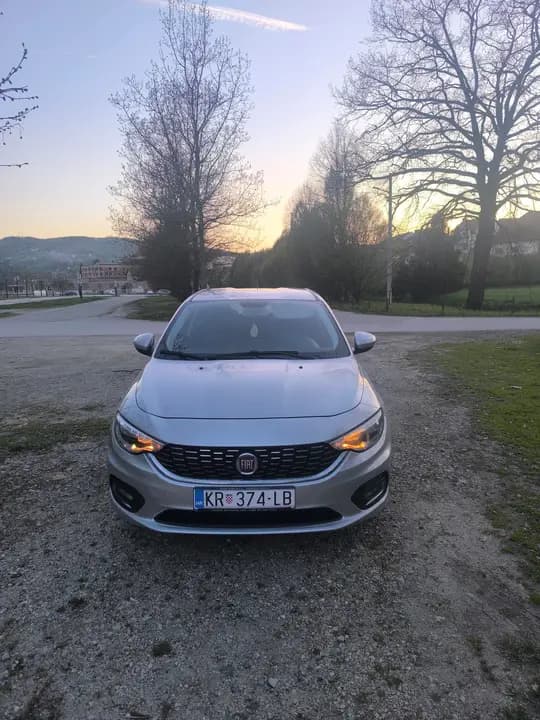 Fiat tipo  2016 god ,88 kw, 250 t.km.  auto odlican ....prodaje se jer je visak