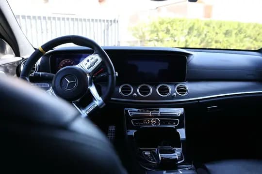 Mercedes E43 AMG 4MATIC | 295 kW | TOP stanje