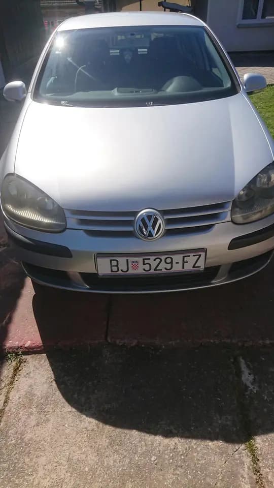 Golf 5 2004 god 24000 km 1'4 