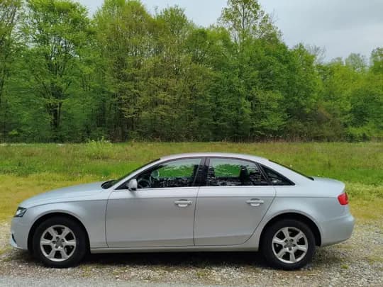 Audi A4 2,0 TDI, automatic, napravljen veliki servis