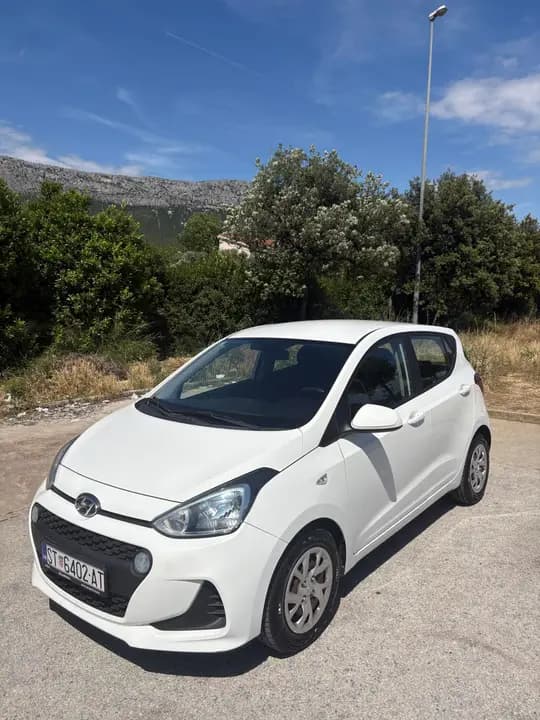 Hyundai i10 1.0 49kw