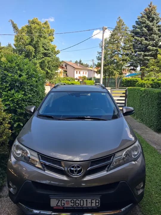 Prodaja auta Toyota Rav4 2.2-D-4D   CIJENA NIJE FIKSNA!!