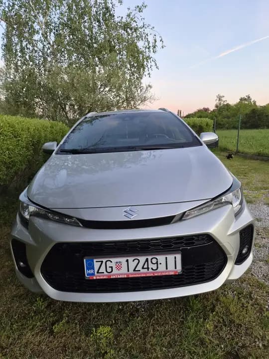 Suzuki Swace 1.8 Hybrid, 2021.