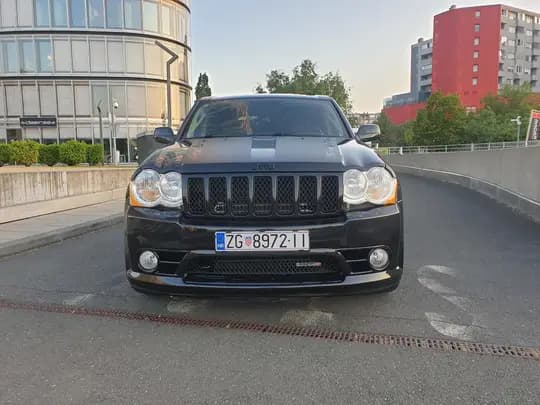 Jeep SRT8 6.1 V8 HEMI