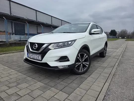 Nissan Qashqai 1.3 dig-t 2021 / 152km / ovlašteni servis / reg 1/27 / nije uvoz, vlasnik