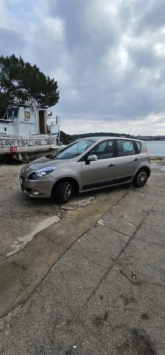 Renault megan scenic 1.5 reg god dana