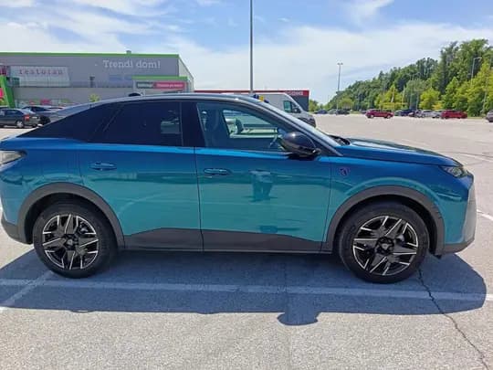 PEUGEOT 3008 GT HYBRID 145 e-DCS6, HR Auto LED, NAVI, KAMERE, 3 god. GARANCIJE, SERVISNA, 