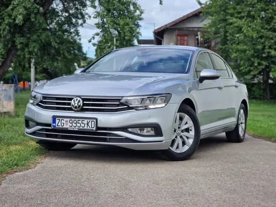 VW Passat 1,6 TDI DSG, Business oprema TOP stanje