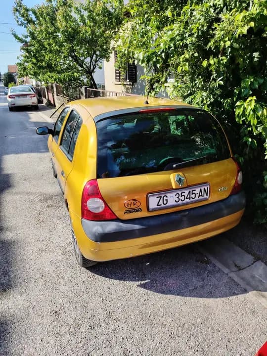 Renault Clio 2003. god, 1.5 dCi, 250tkm, reg 06/2026