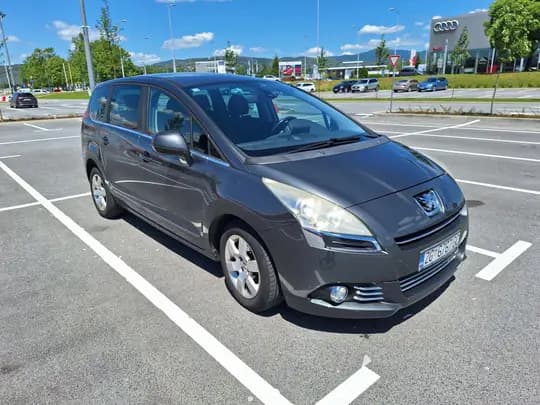 Prodajem Peugeot 5008, 1.6 e-HDi (2012. g.) 4000,00 €
