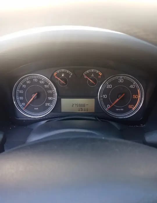 Fiat Croma 2009 god. REG do 22.07.2026 neispravan mjenjač