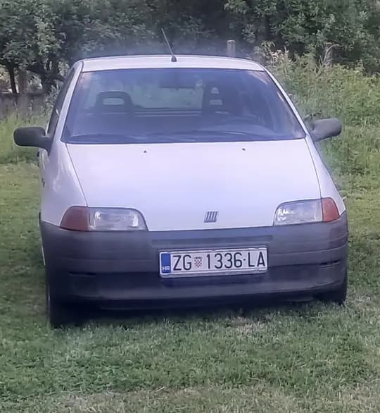 Fiat Punto 1.1, 97. g. reg 5/27.