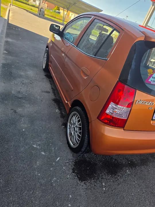 Kia Picanto 1.1 Klima ledi!