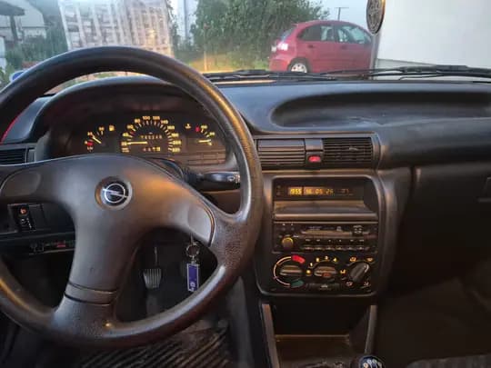 Opel Astra 1.4 