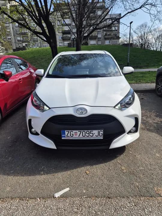 TOYOTA Yaris 