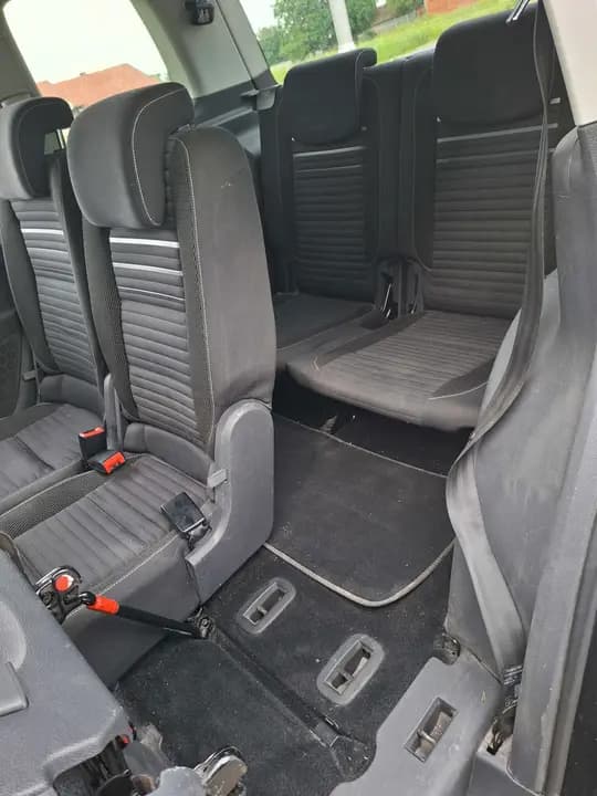 Volkswagen Touran 2014. god, automatska dvozonska klima, 7 sjedala