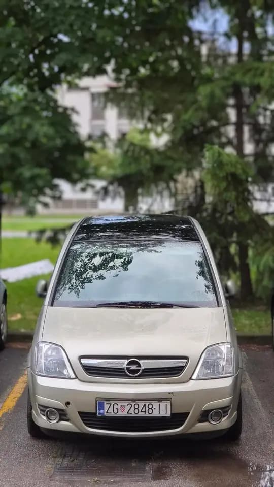 Opel Meriva Enjoy oprema 1,7 CDTI 74KW;
