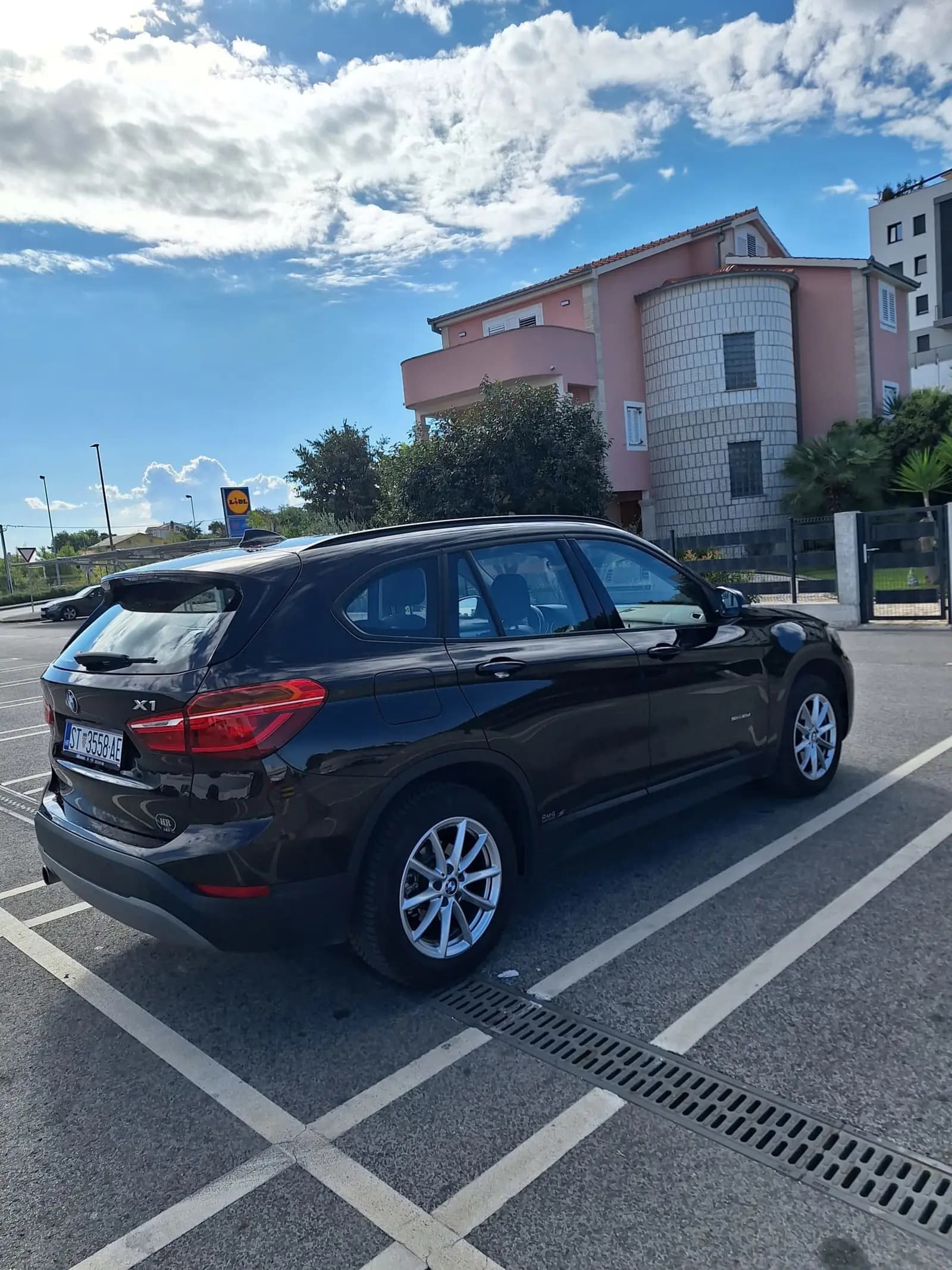 Prodaje se bmw x1