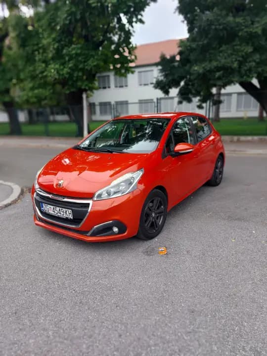 PEUGEOT 208 1.2 EURO 6 ACTIVE-ful-op-m-2016-reg-4-27-96-tkm-tvorničko stanje-org.allu 16-led-5.900 €