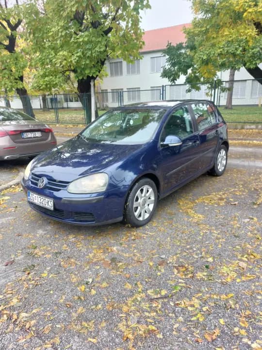 VW GOLF V 1.9 TDI 77 KW COMFORT-full-op-m-2005-Top stanje-org.alu 16-navigacija-kuka-vlasnik-2.500 €