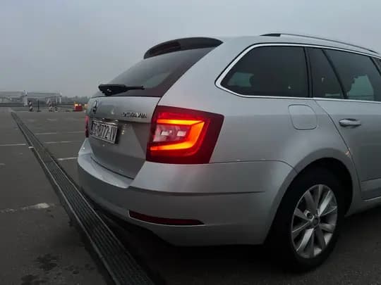 Škoda Octavia Combi 1,6 TDI DSG 