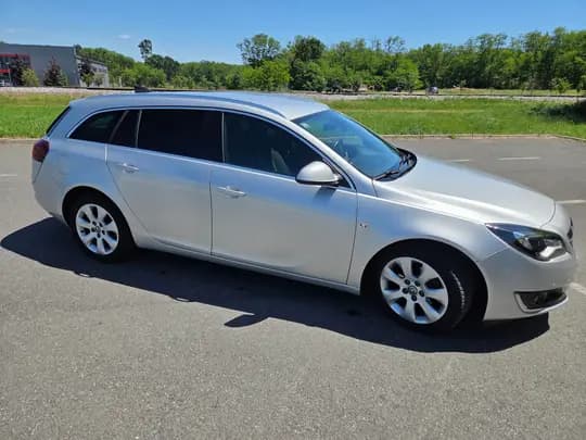 Opel Insignia 1.6 CDTI Cosmo 100 kW – registrirana do 04/2027