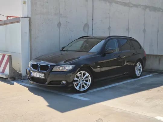 BMW E91 318d, reg 2./27., panorama, navi...