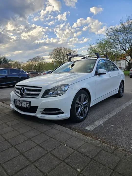 Mercedes-Benz C-klasa 200 CDI Hraman-kardon