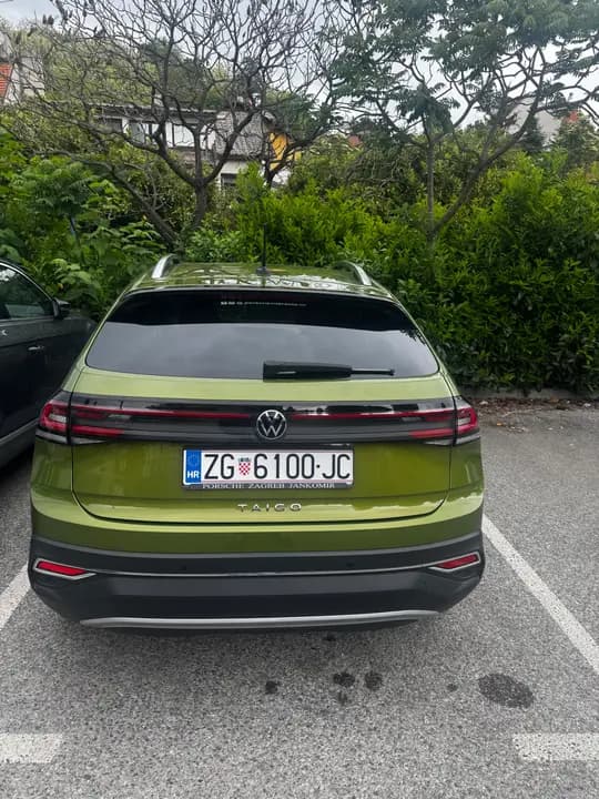 VW Taigo Style DSG 110 KS – 18.000 km – FULL LED MATRIX – TOP stanje