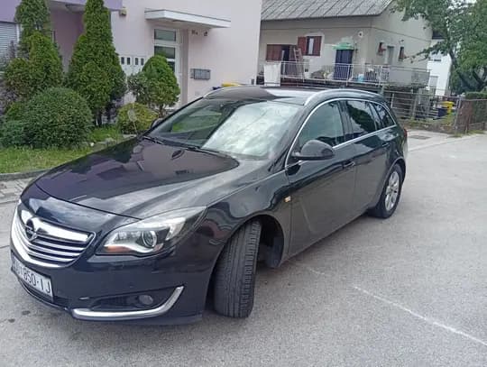 Opel Insignija 2.0 sport tourer 