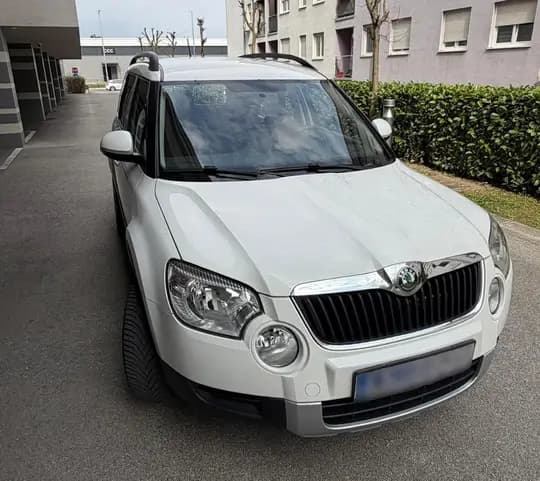 ŠKODA YETI 1.2 TSI, AMBITION 2011. PRVI VLASNIK, SERVISNA