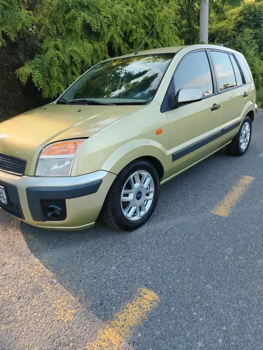 Ford Fusion 110000km, 1.4tdci, REGISTRIRAN GODINU DANA 