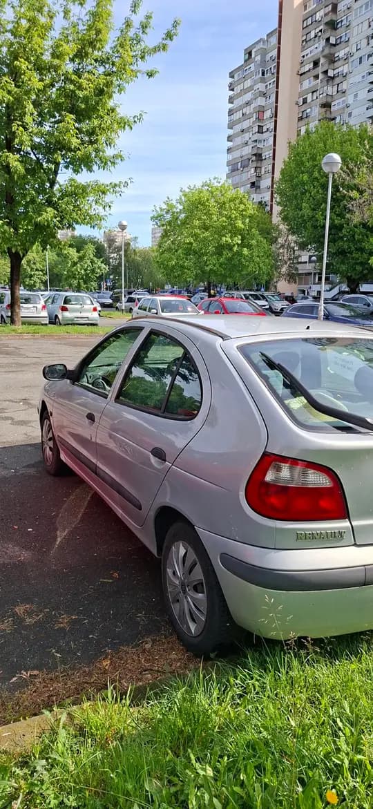 Renault Megane 2002., 118.000km prvi vlasnik, klima