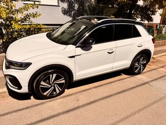 VW T-Roc 1,5 TSI automatik R-LINE 36.000km
