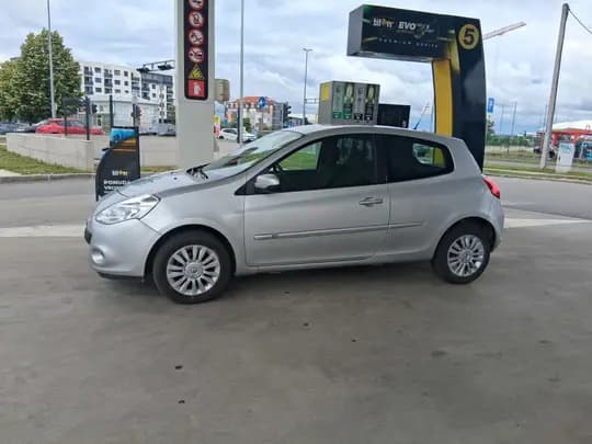 RENAULT CLIO  2011G.REG.1.2/55KW ,U ODL.STANJU