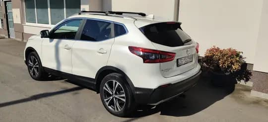 Nissan Qashqai 1.3 DiG-T N-Connecta | 57.000 km | Panorama | 360° | Registriran 05/27