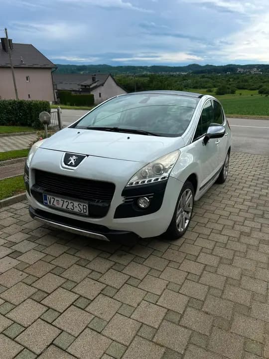 Peugeot 3008 2.0 HDI Hybrid 4x4