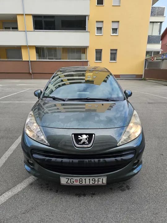 Peugeot 207 1.4 HDi