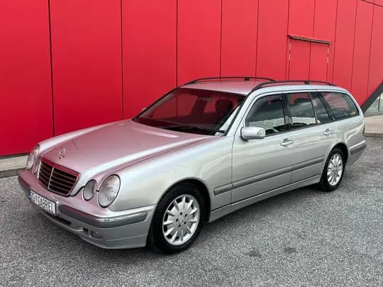 Mercedes-Benz E 220 CDi ELEGANCE