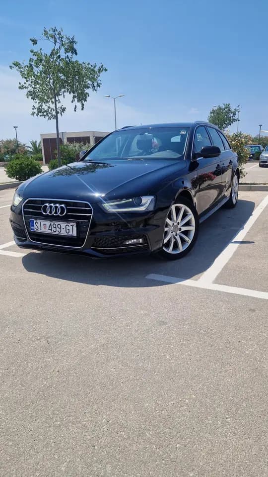 Audi A4 Avant 2014. god, S- LINE automatik, tempomat, kuka za vuču