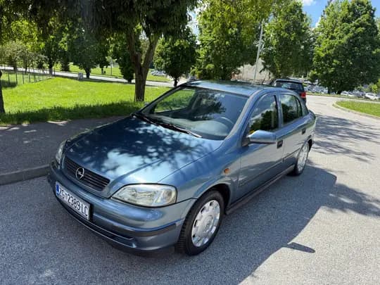 Opel astra 1.6 i 88 tkm Reg : 21.05.2027